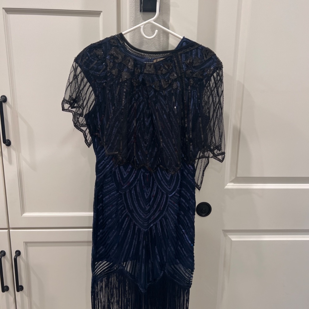 Dress - Picture 3 of 3